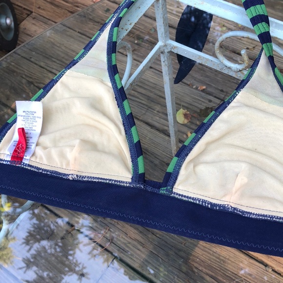 Bikini - Picture 5 of 8